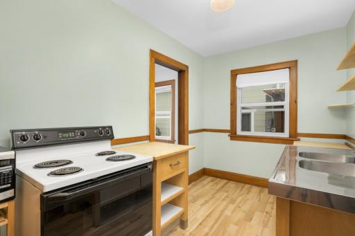 4025 42nd Avenue S, Minneapolis, MN 55406