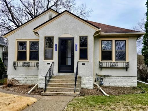 4025 42nd Avenue S, Minneapolis, MN 55406