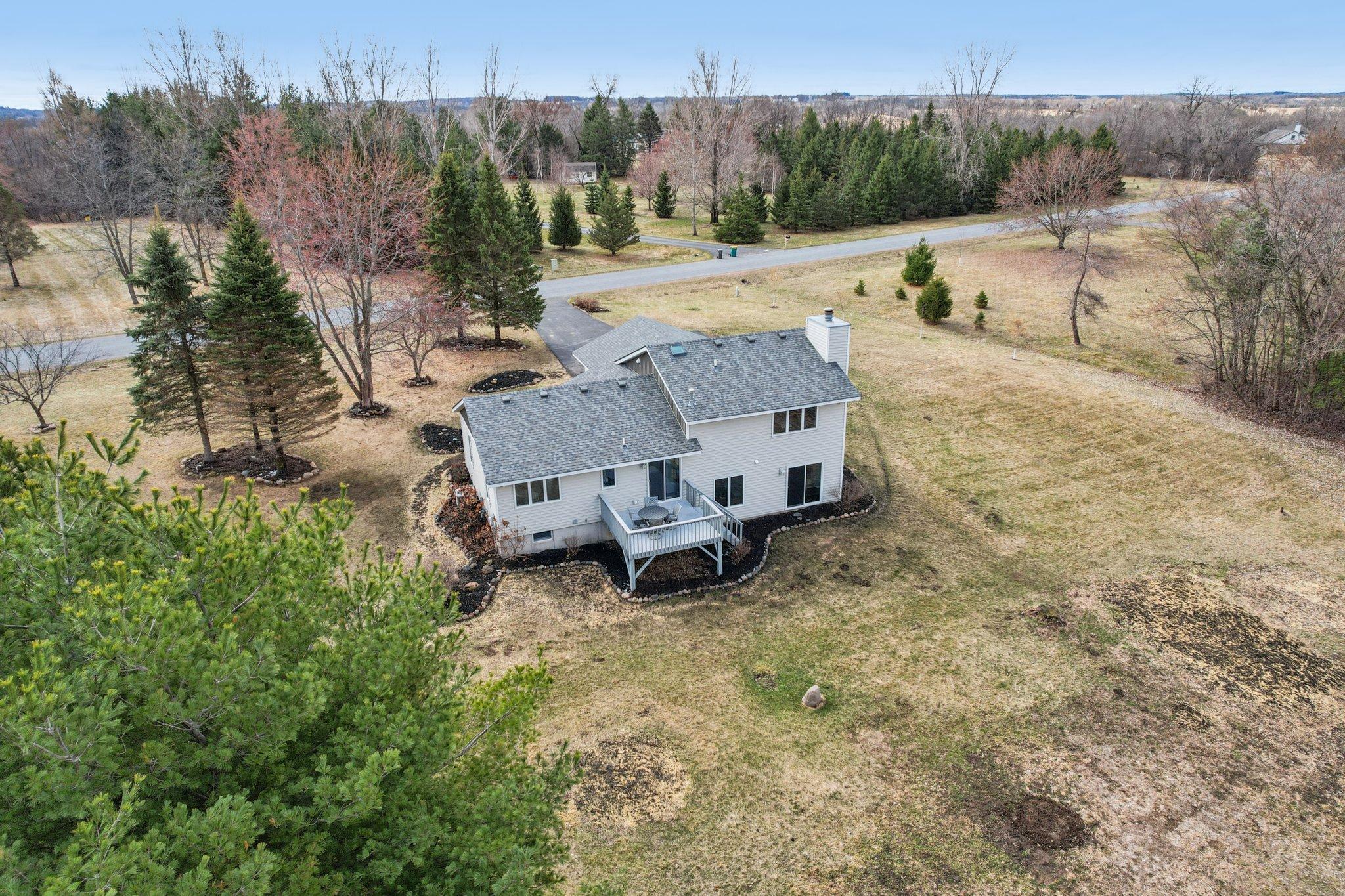 60-web-or-mls-McDiarmid Dr-S0404-060.jpg