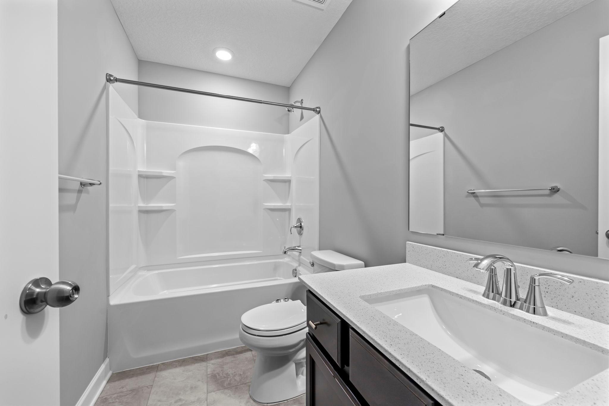 65-web-or-mls-7201 Lasalle Ave NE-186.jpg