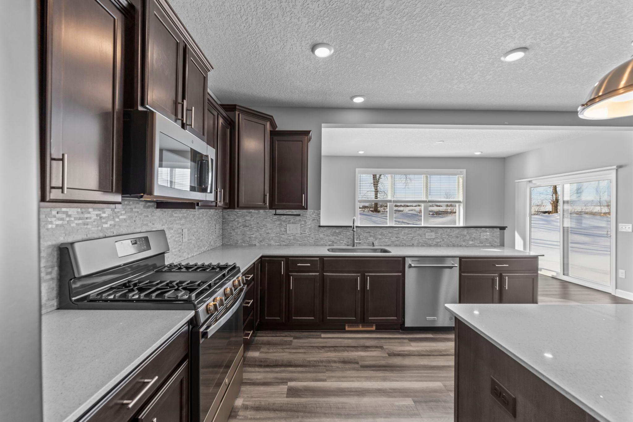 31-web-or-mls-7201 Lasalle Ave NE-75.jpg