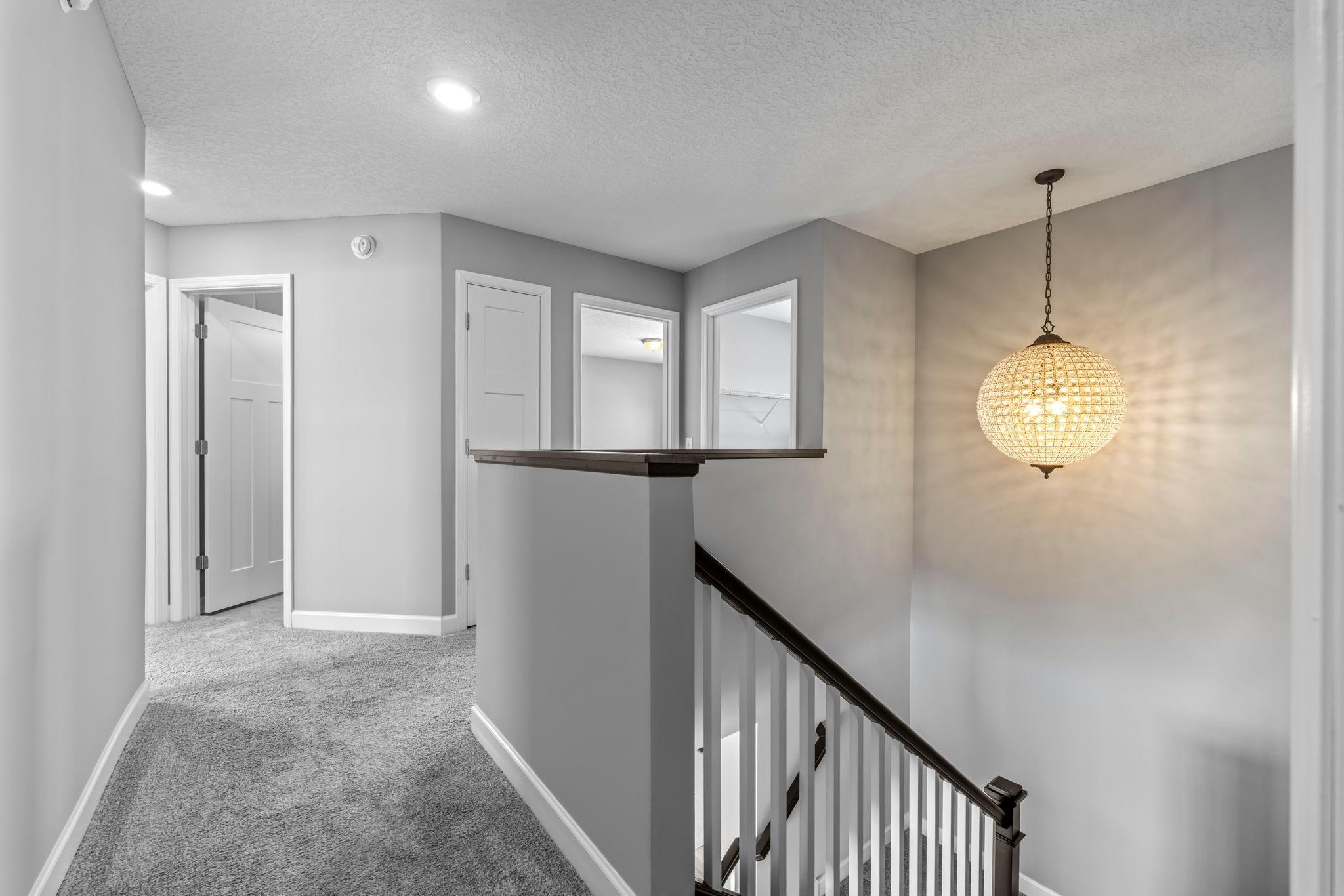 37-web-or-mls-7201 Lasalle Ave NE-96.jpg