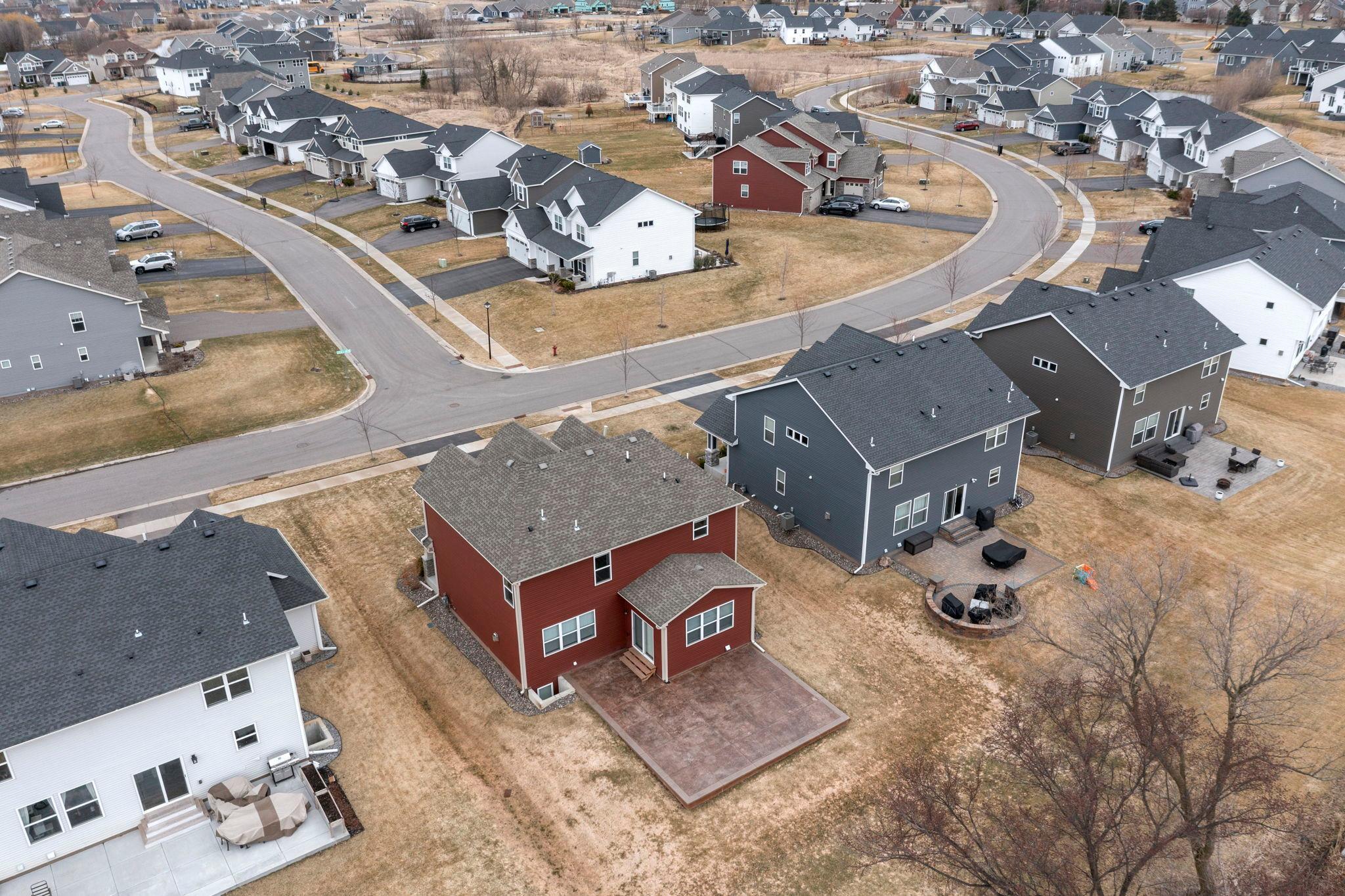 111-web-or-mls-7201 Lasalle Ave NE-61.jpg