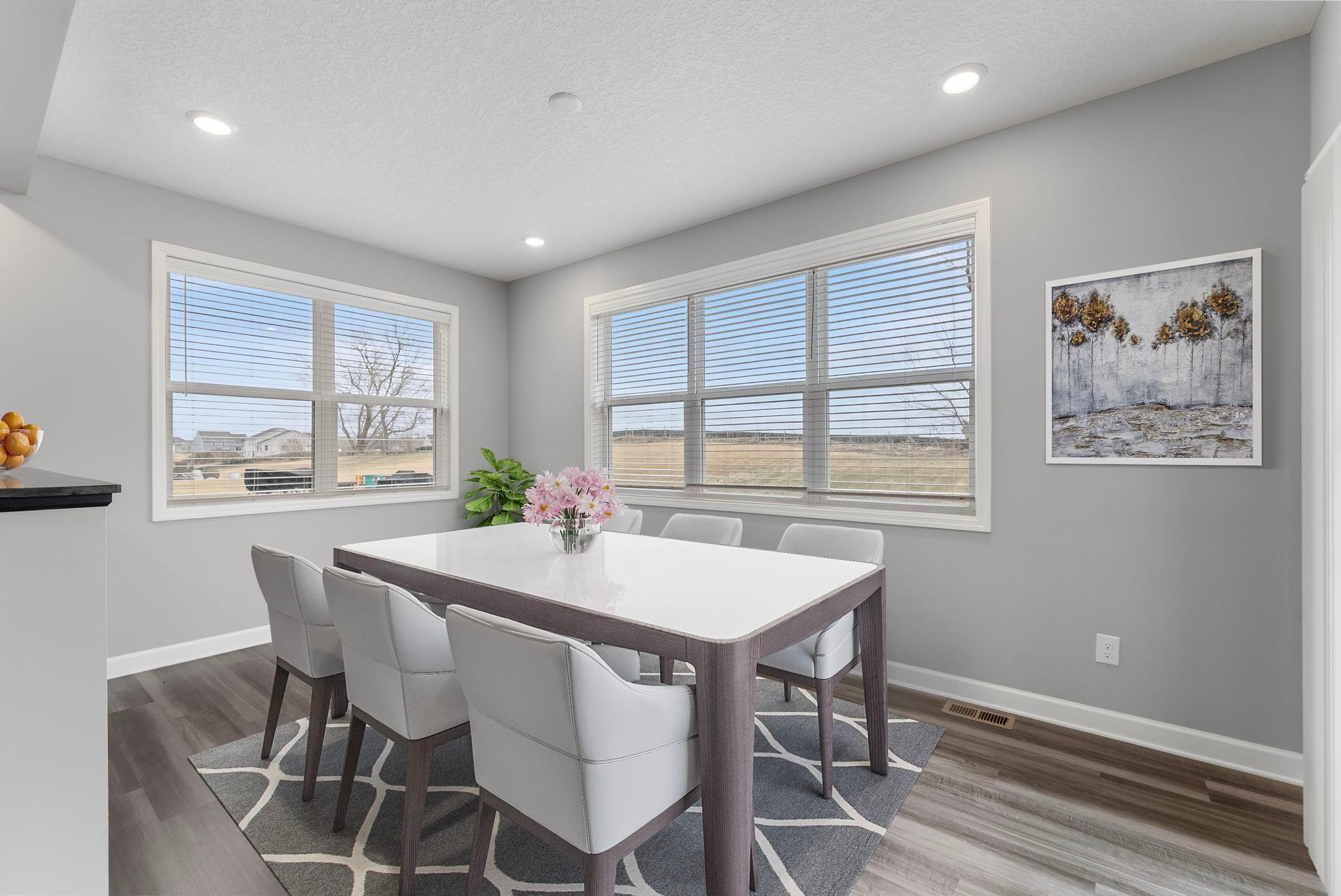 39-web-or-mls-7201 Lasalle Ave NE-2_Final.jpg