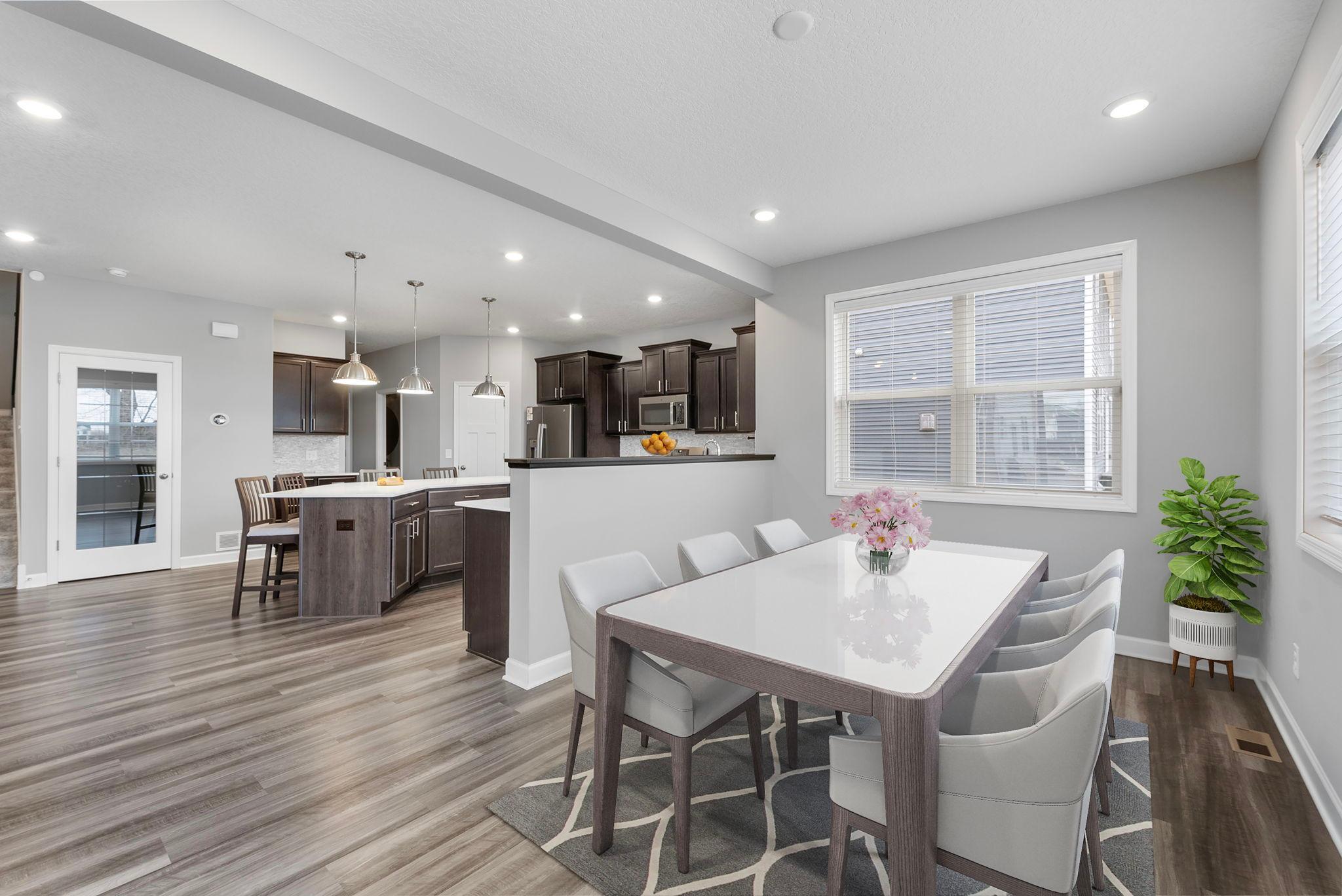 41-web-or-mls-7201 Lasalle Ave NE-7_Final.jpg