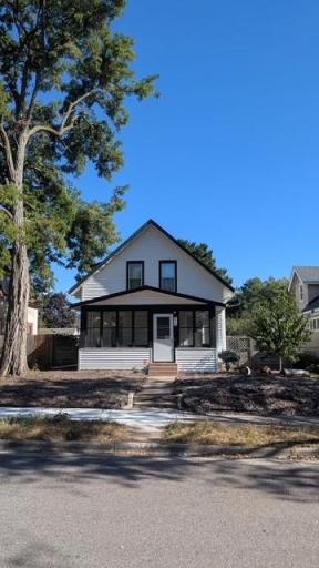 2718 Sheridan Avenue N, Minneapolis, MN 55411