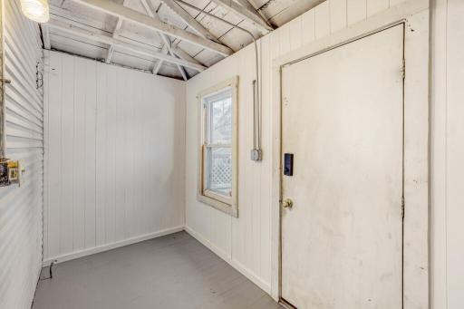 2718 Sheridan Avenue N, Minneapolis, MN 55411
