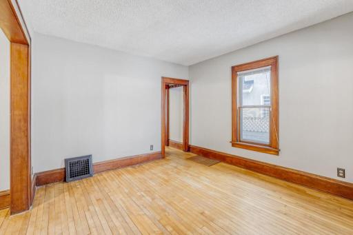 2718 Sheridan Avenue N, Minneapolis, MN 55411