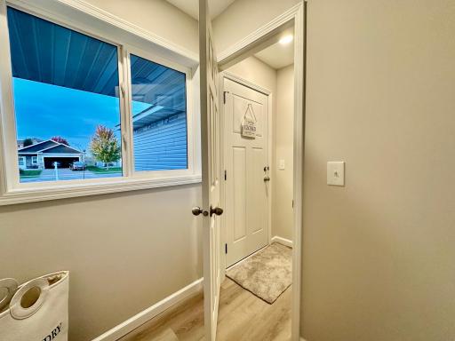 720 Cherrywood Lane NE, Isanti, MN 55040
