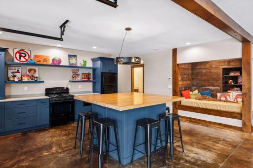 771 Zumbro Oaks Lane NW, Oronoco, MN 55960
