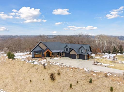 771 Zumbro Oaks Lane NW, Oronoco, MN 55960
