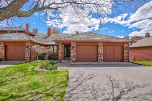 20 Anemone Circle, Saint Paul, MN 55127