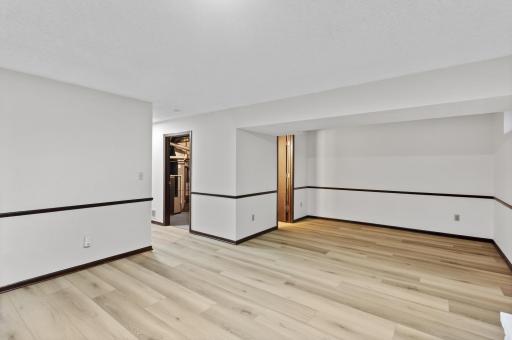 8119 28th Avenue N, Minneapolis, MN 55427