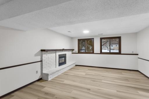 8119 28th Avenue N, Minneapolis, MN 55427