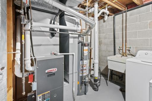 8119 28th Avenue N, Minneapolis, MN 55427