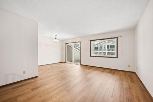 6925 Macbeth Circle, Woodbury, MN 55125