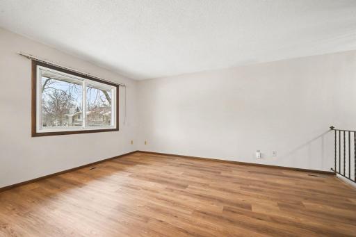 6925 Macbeth Circle, Woodbury, MN 55125