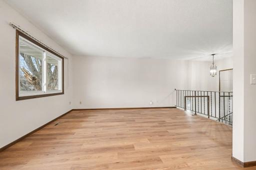 6925 Macbeth Circle, Woodbury, MN 55125