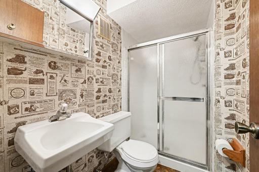 6925 Macbeth Circle, Woodbury, MN 55125