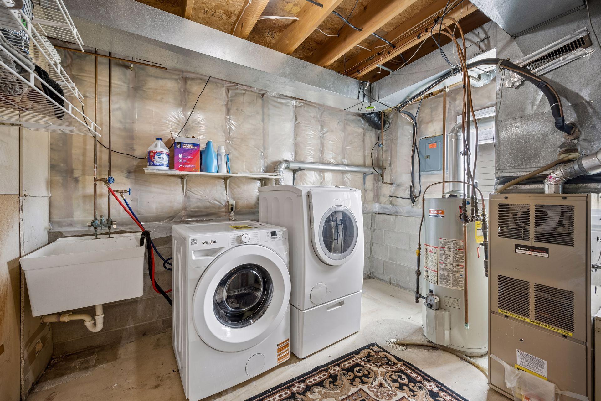 Laundry & utility room