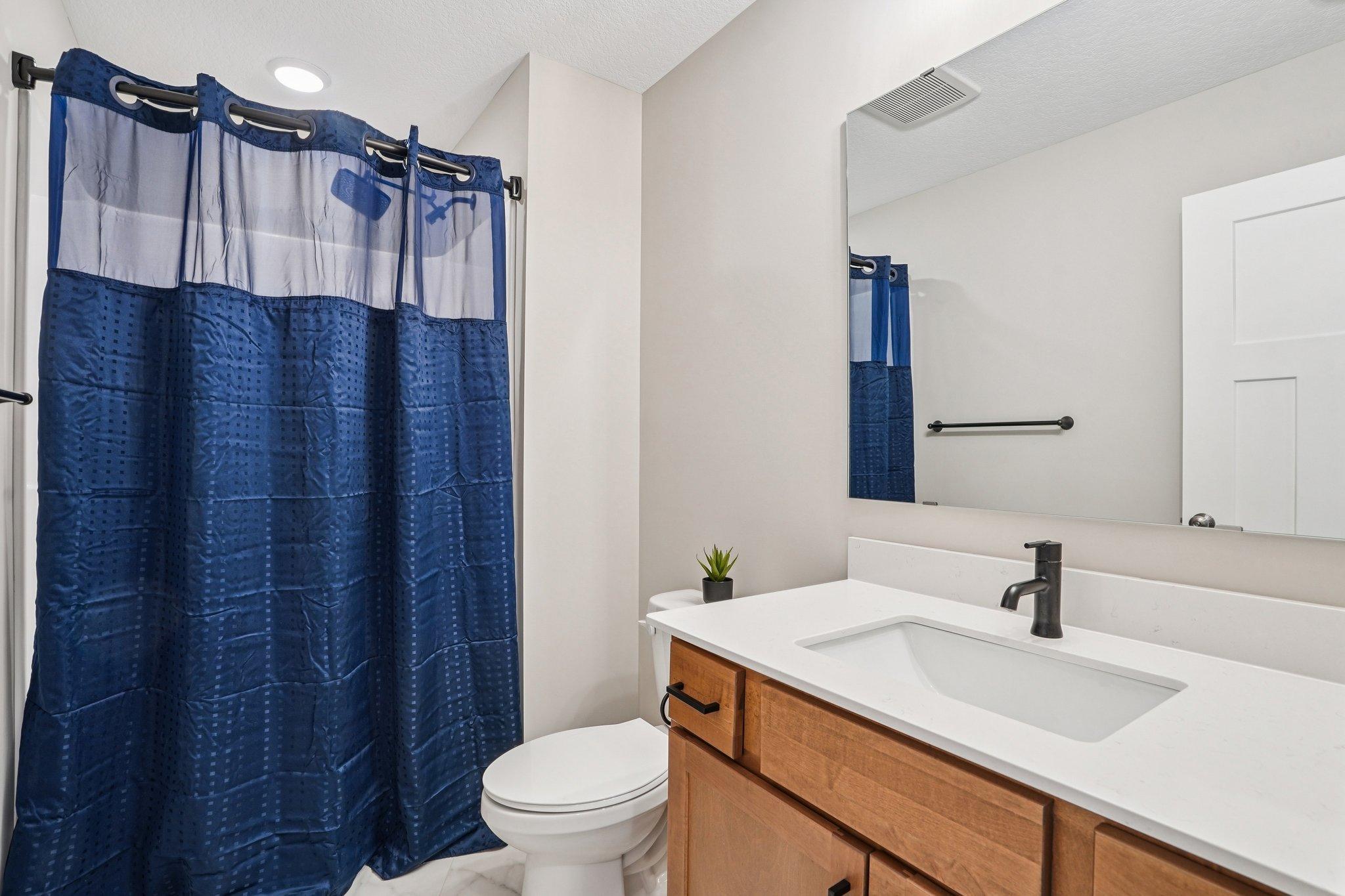 Lower level 3/4 bath.