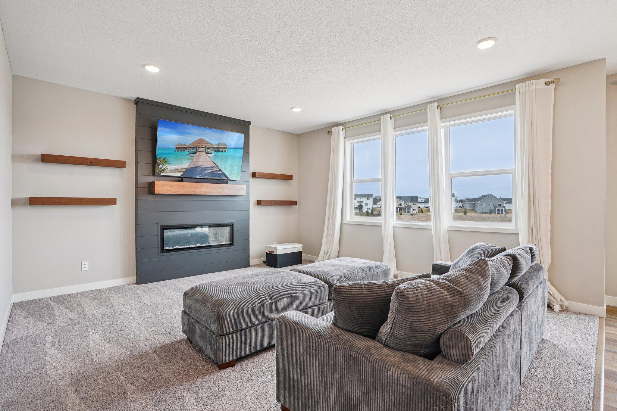 Gorgeous gas fireplace in the living room.