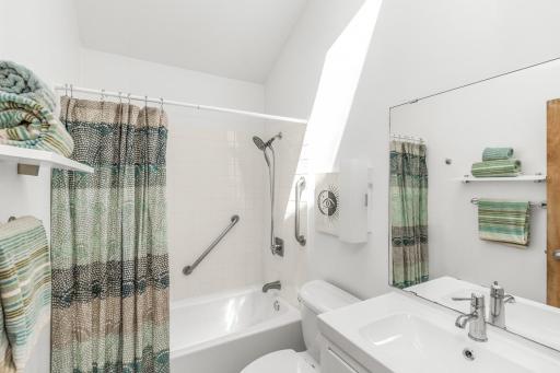 3121 E 22nd Street, Minneapolis, MN 55406