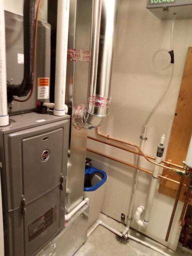 High efficiency gas furnace with AC, and water softener.
