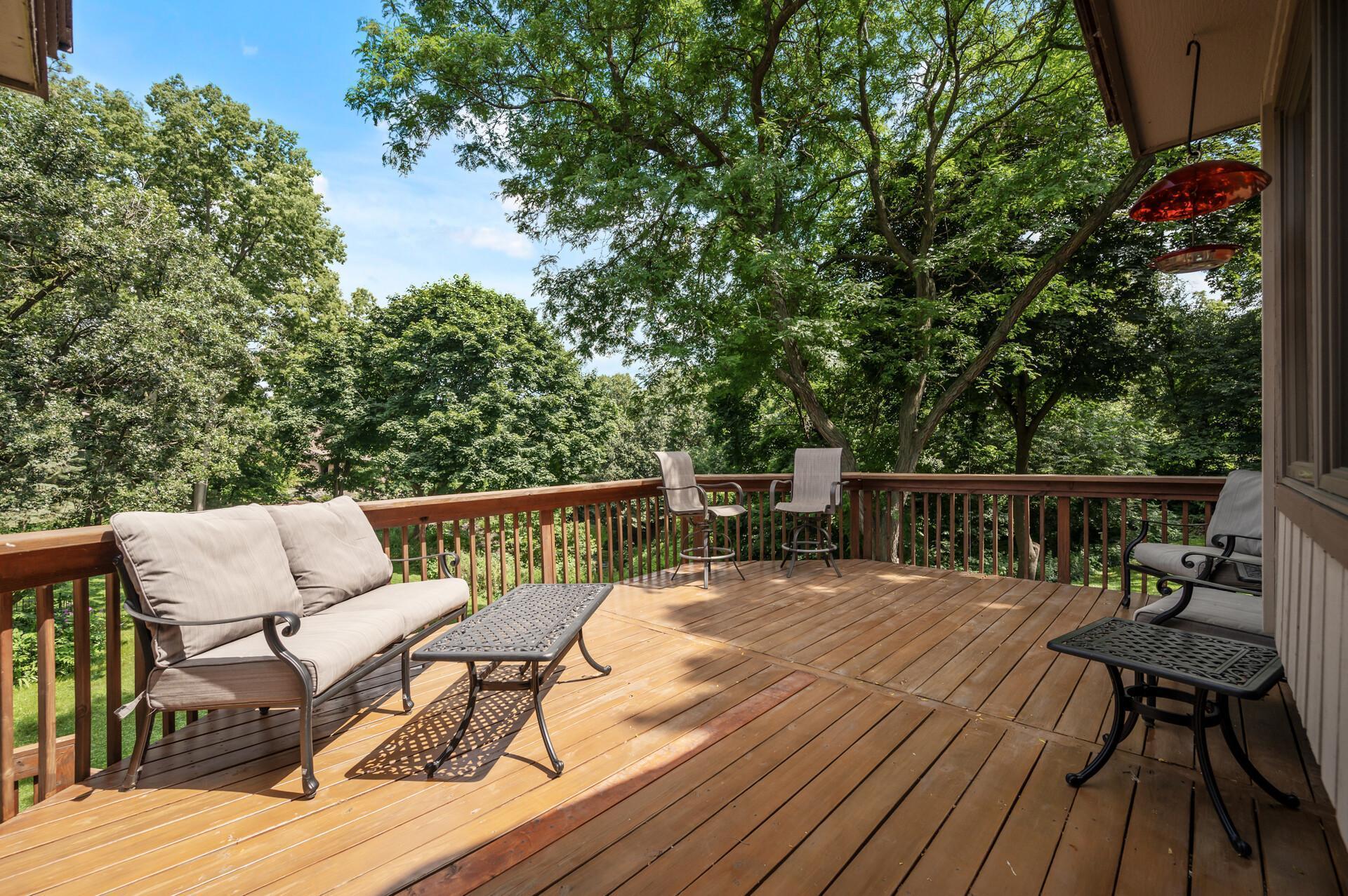 expansive deck