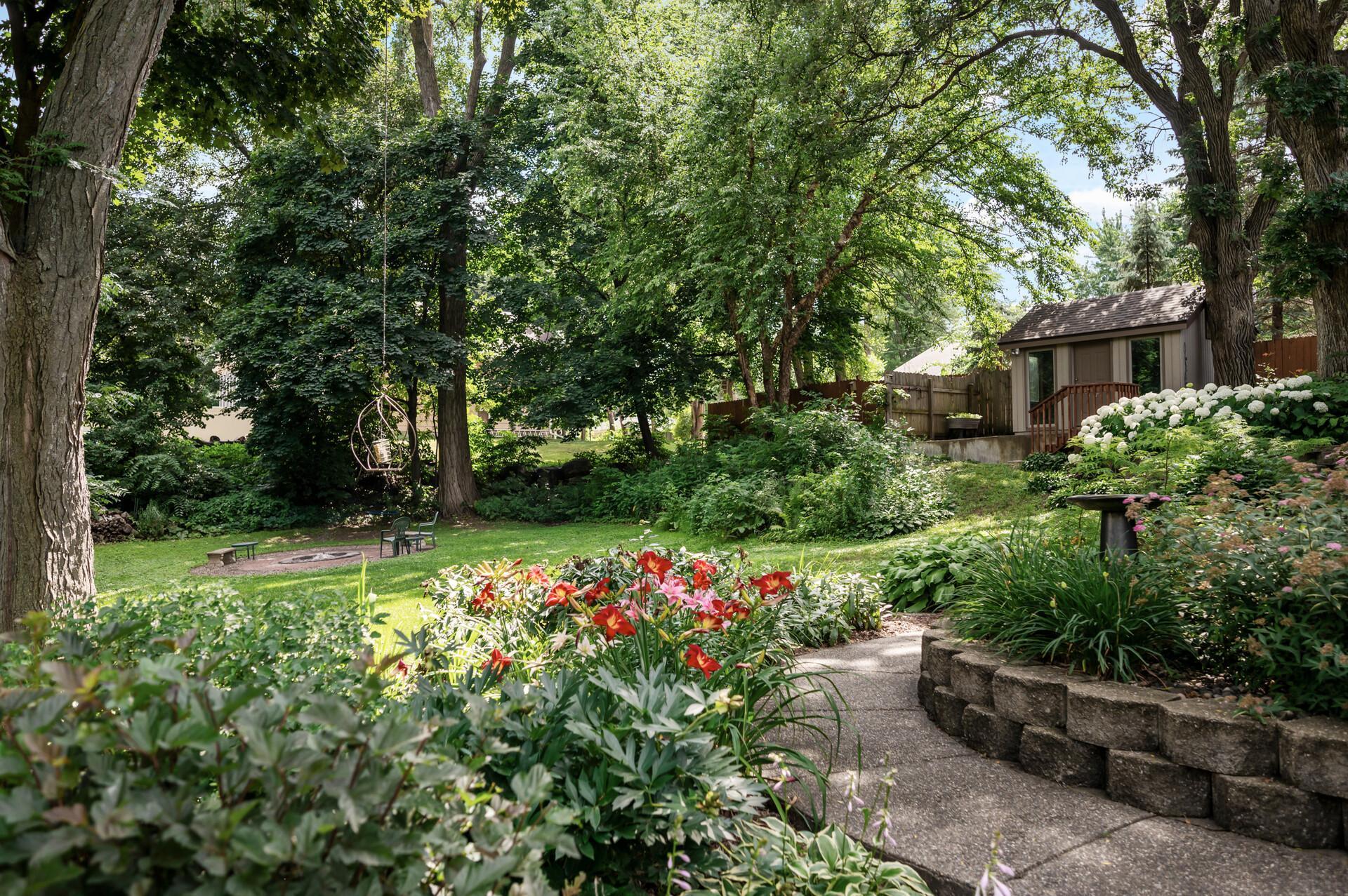 beautiful perennial gardens