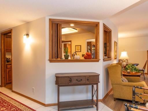2020 St Albans Mill Rd Minnetonka MN 55305 USA-020-030-Foyer-MLS_Size.jpg