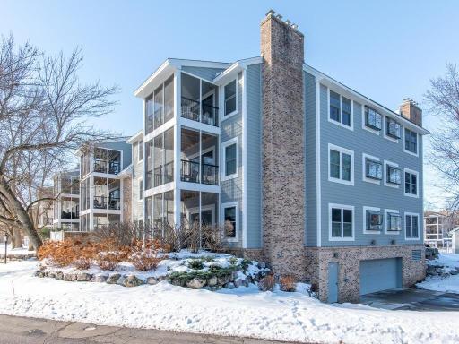 2020 St Albans Mill Rd Minnetonka MN 55305 USA-037-020-Exterior Front-MLS_Size.jpg