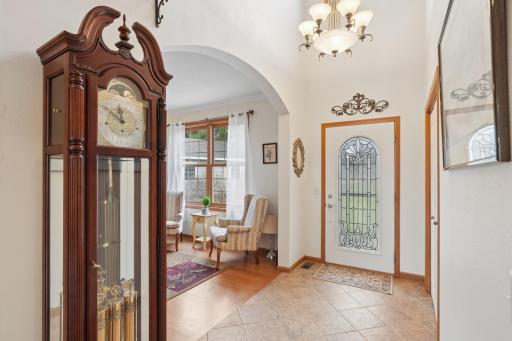 287 Plainview Drive, River Falls, WI 54022