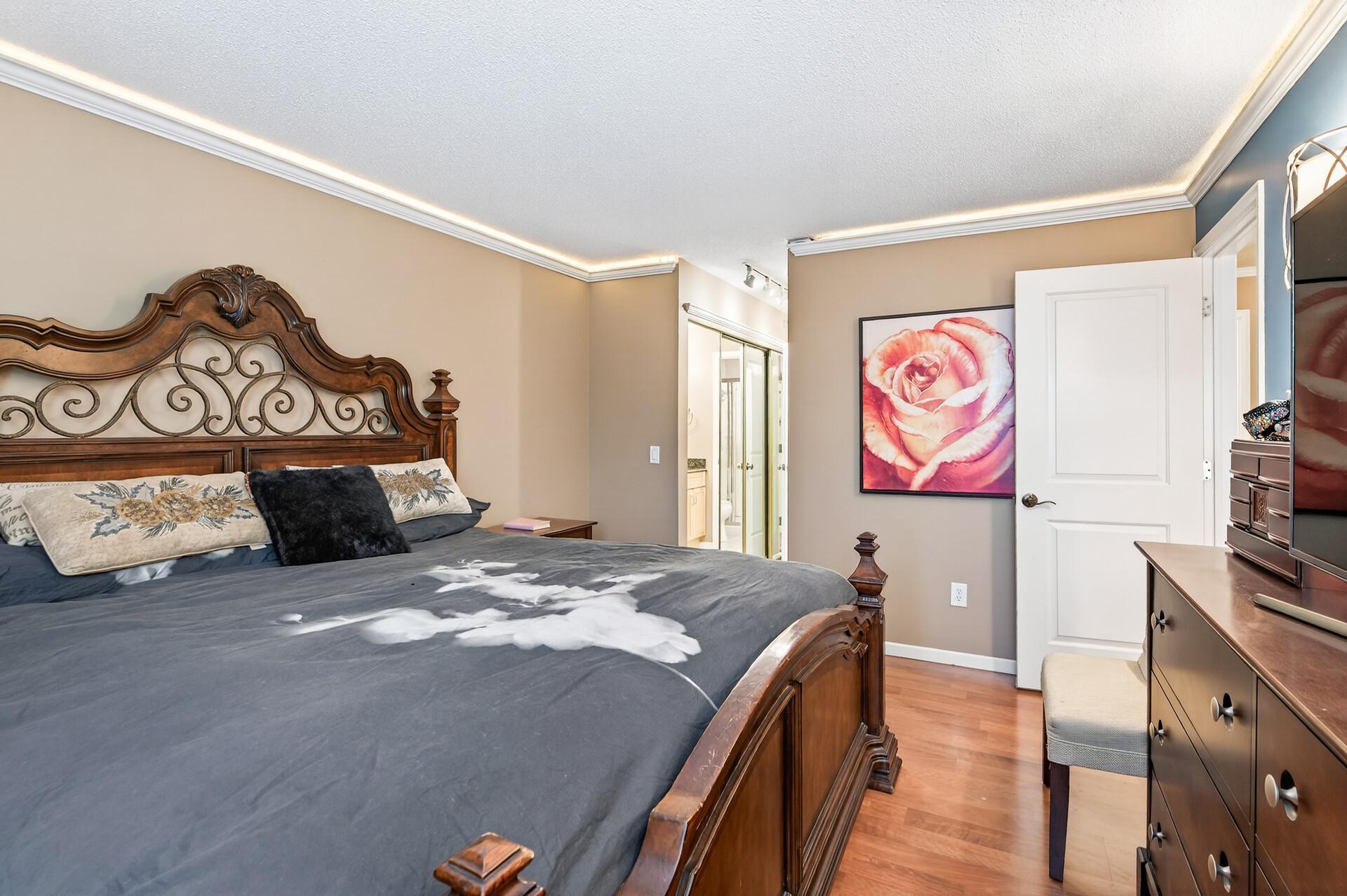 Primary Bedroom Ensuite!