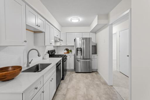 10976 106th Avenue N, Maple Grove, MN 55369