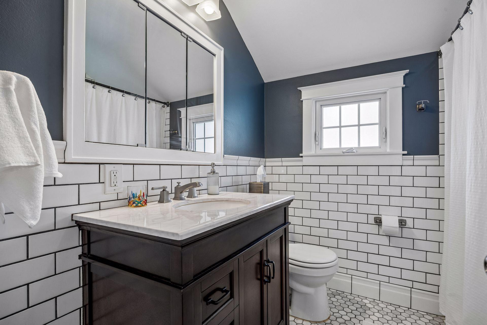 Updated upper full bathroom