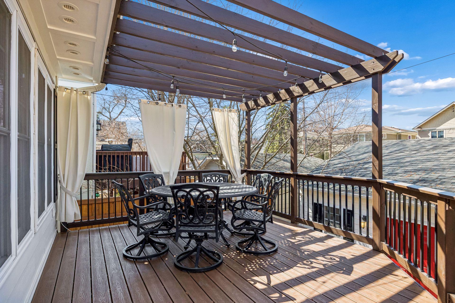 Relaxing and enjoyable deck with pergola