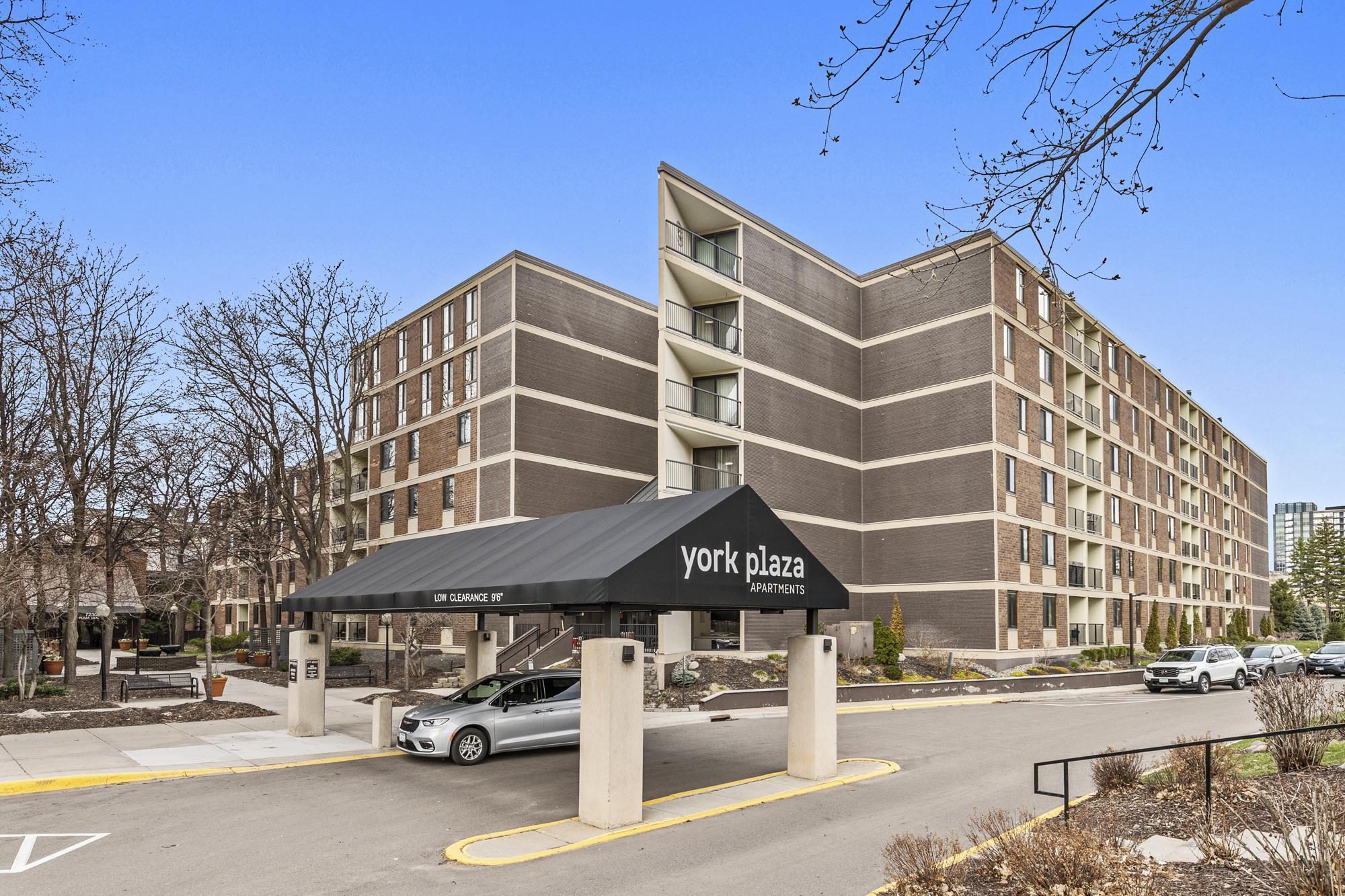 Welcome to 7200 York Plaza