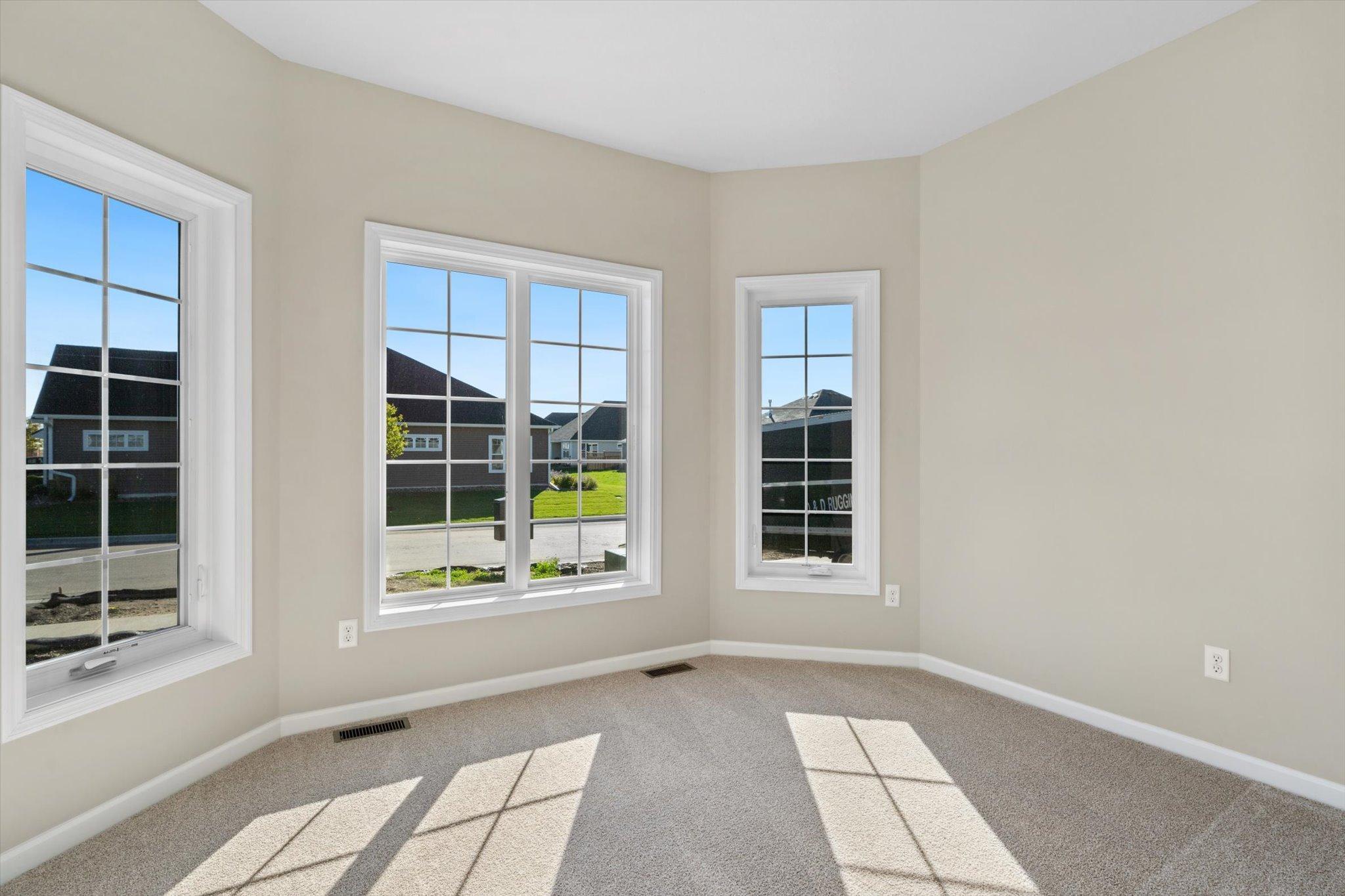 Den *Photo of a previously built home of the same floor plan. Finishes/options may vary.