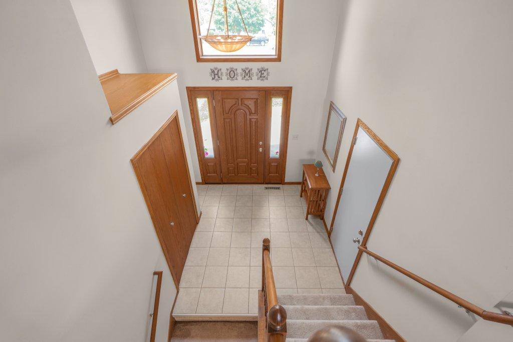 812 Larkspur (27).JPG