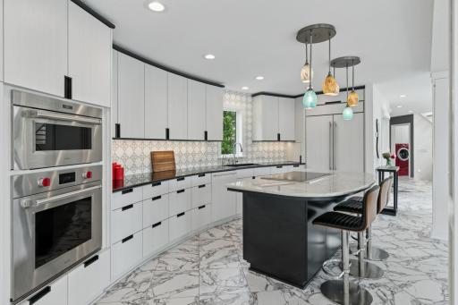 9235 Lake Riley Boulevard, Chanhassen, MN 55317
