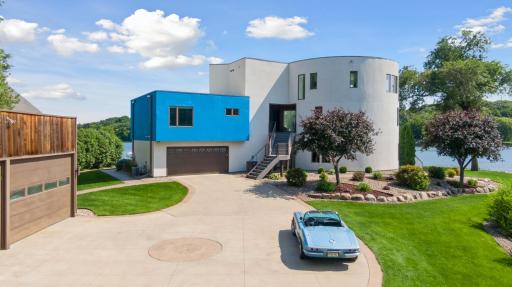 9235 Lake Riley Boulevard, Chanhassen, MN 55317