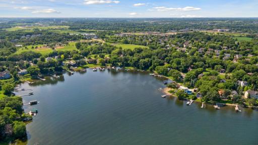 9235 Lake Riley Boulevard, Chanhassen, MN 55317
