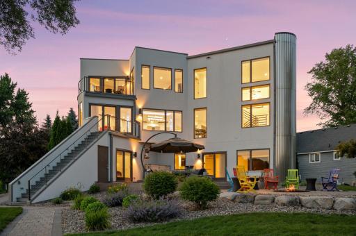 9235 Lake Riley Boulevard, Chanhassen, MN 55317