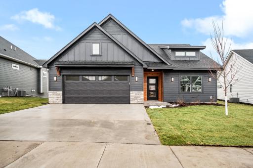 5875 Red Leaf Court, Nisswa, MN 56468