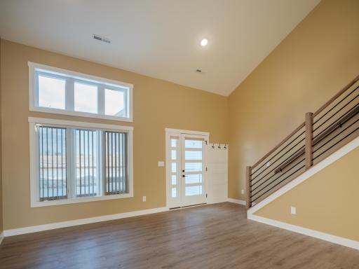 2415 Elk Run Drive SE, Pine Island, MN 55963