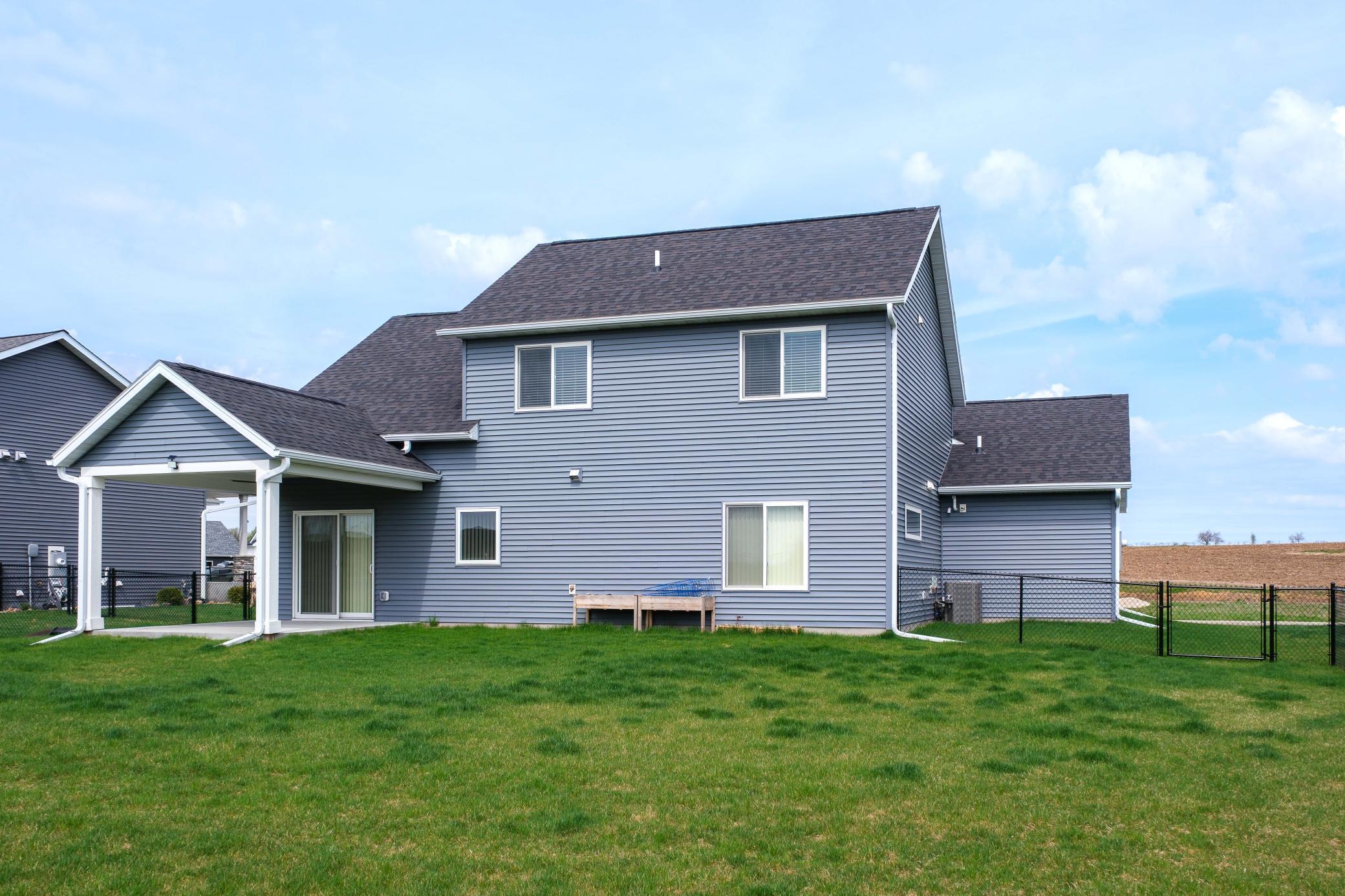 2415 Elk Run Dr SE-114.jpg