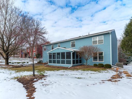 2020 16th St NE-105.jpg