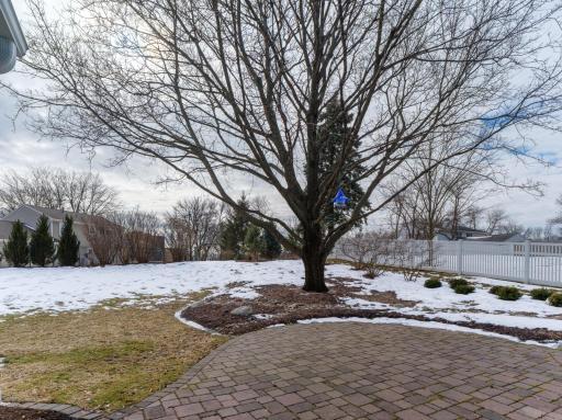 2020 16th St NE-103.jpg