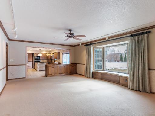 2020 16th St NE-215.jpg